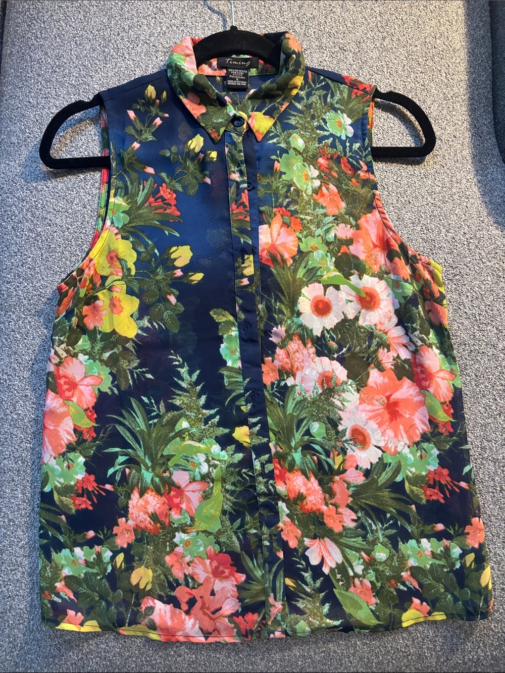 Timing Navy Floral Sleeveless Collared Camisole